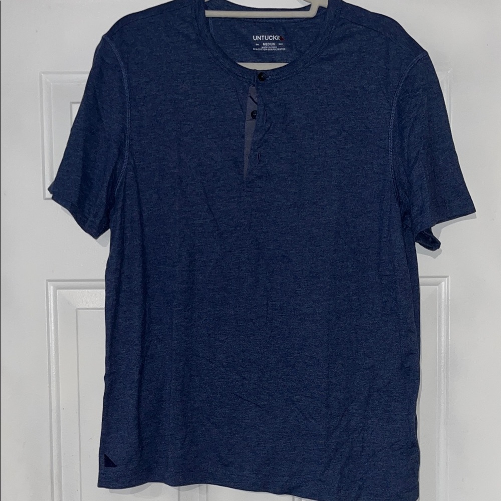 UNTUCKit Men's Navy Short Sleeve Henley